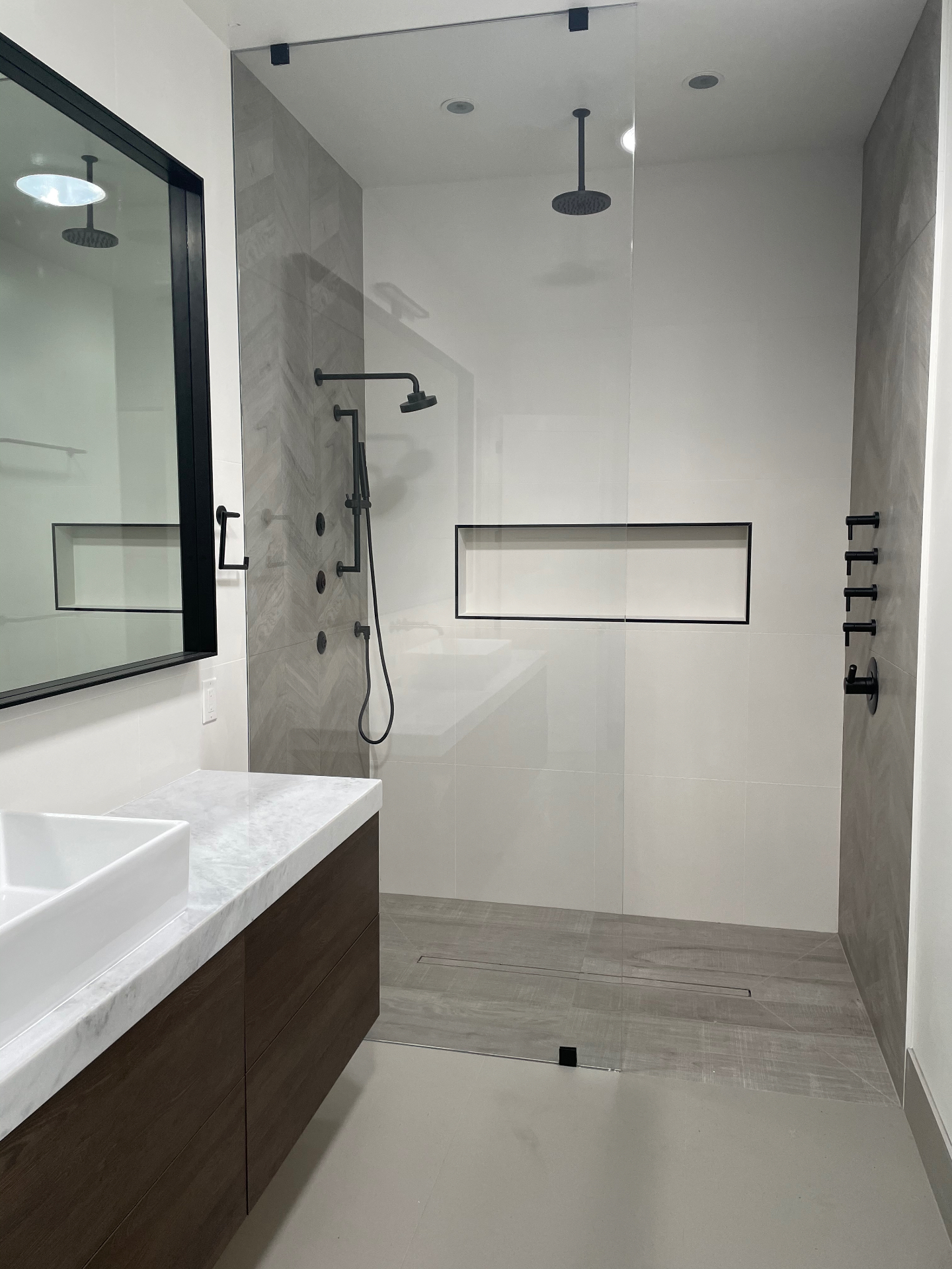 Contemporary Shower Design